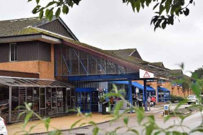 Critical incident shuts entire top floor of Welsh hospital