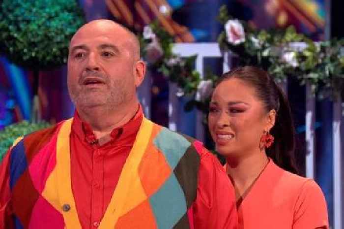 BBC Strictly Come Dancing fans baffled by Wynne Evans 'mysterious disappearance' from live show