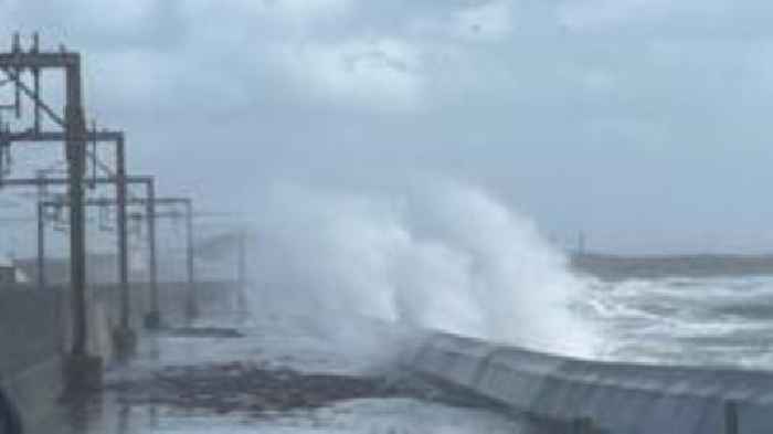 Amber warning as Storm Ashley hits Scotland