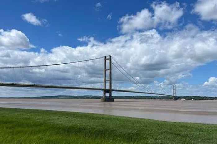 Suzuki Bandit rider spotted going over Humber Bridge on wrong side of road before 'outrageous' incident