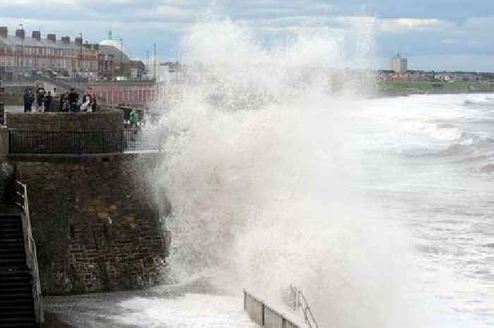 Storm Ashley wreaks havoc with 80mph winds as 22 flood warnings issued in Scotland