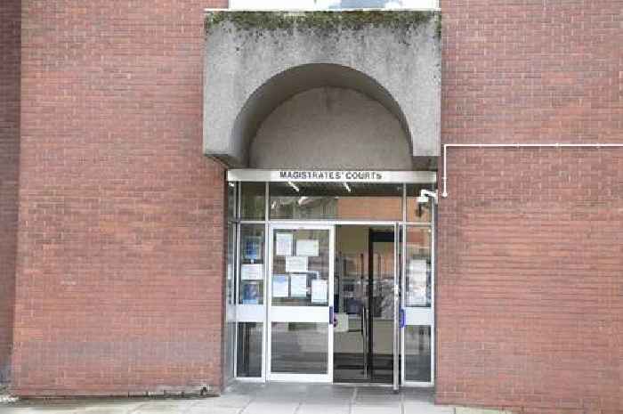 Basildon police officer denies 'putting hands round teenage girl's throat' in alleged assault during arrest