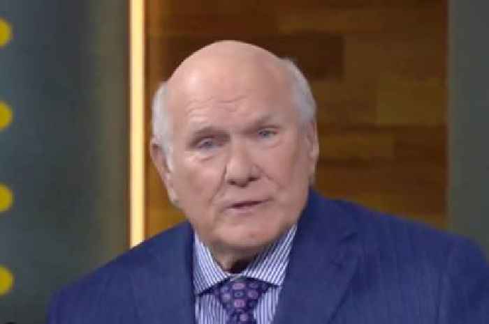 Terry Bradshaw makes another on-air blunder as Fox NFL colleague forced to take action