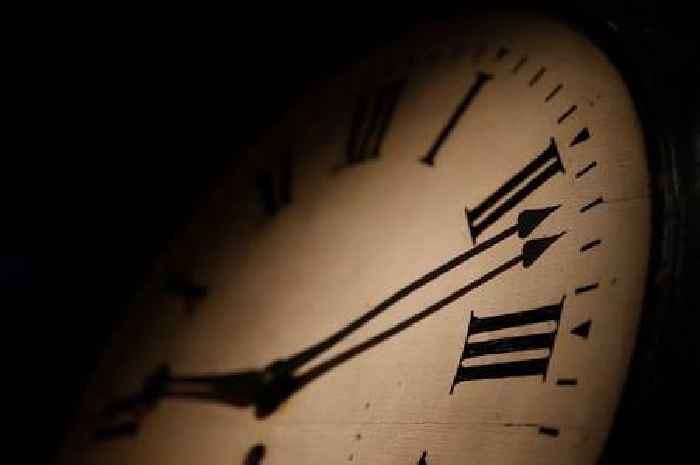When do the clocks go back in October 2024?