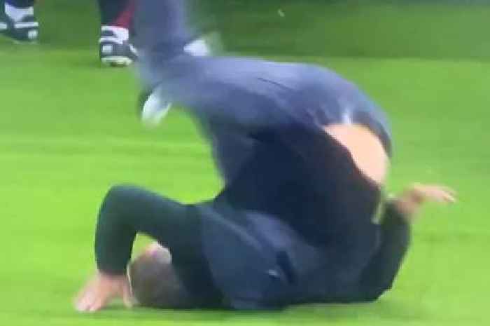 Hansi Flick 'does a Graeme Murty' as Barcelona boss echoes ex Rangers boss' touchline acrobatics