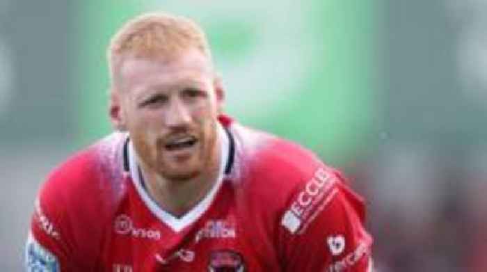 Bullock returns to Salford on two-year deal