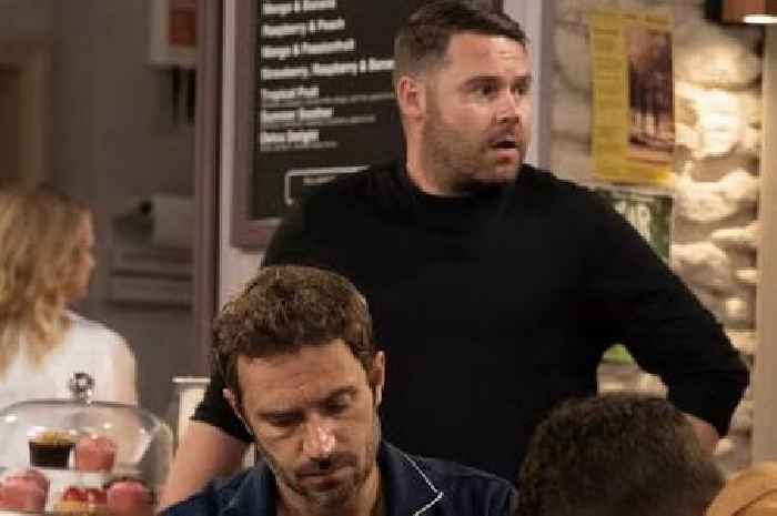 Emmerdale's Aaron Dingle and John Sugden leave fans speechless over real-life age gap