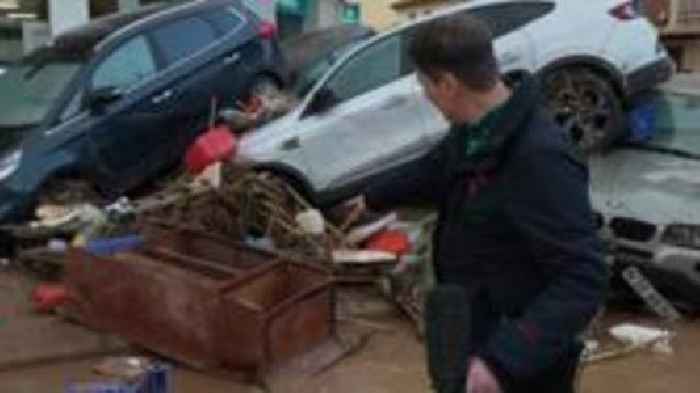 Valencia floods aftermath 'like a disaster movie'