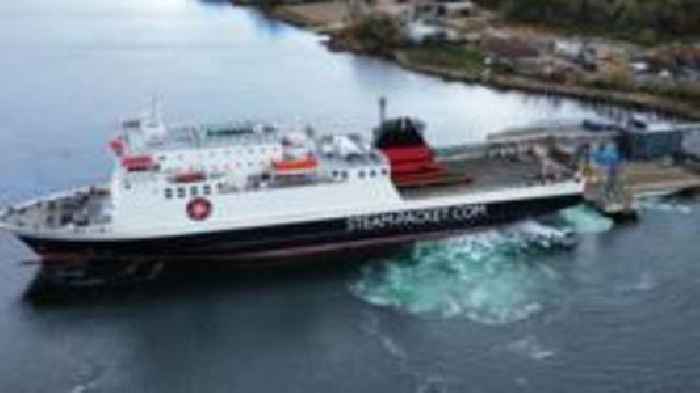 CalMac's plan to charter extra ferry abandoned after trials