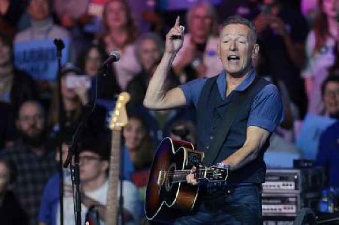 Bruce Springsteen performs unlikely song for first time ever – leaving fans in awe