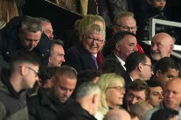 Sir Alex Ferguson shows the world what he thinks of Jimmy Thelin as Aberdeen boss earns Man United VIP status