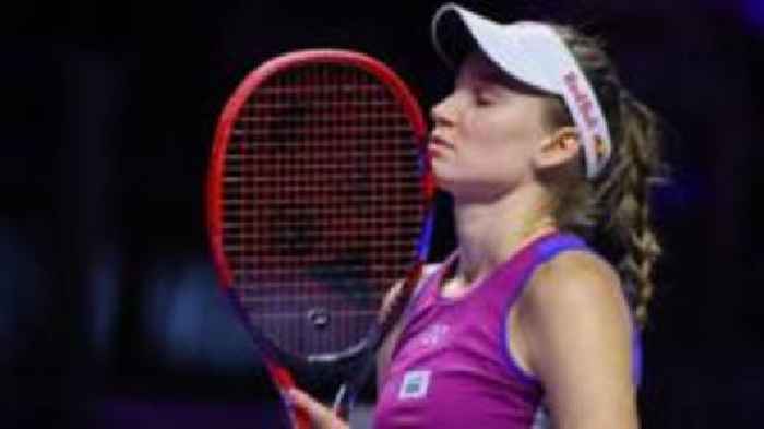 Rybakina on brink of WTA Finals exit after Zheng loss