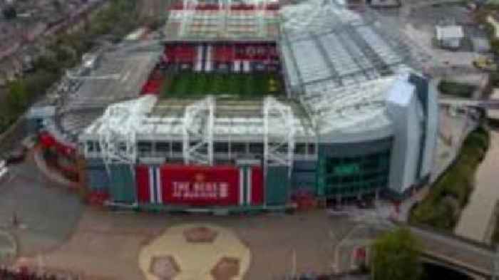 Majority of United fans favour new stadium - report