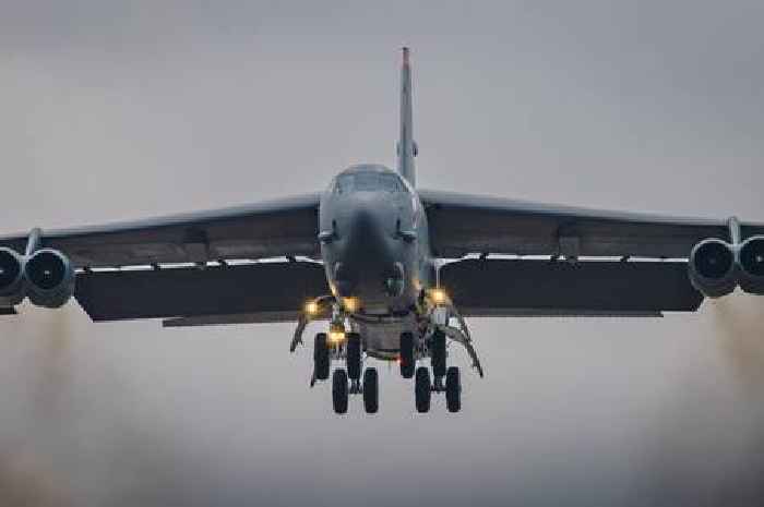 Live updates as a USAF B52 bomber stuns Gloucestershire with early arrival at RAF Fairford