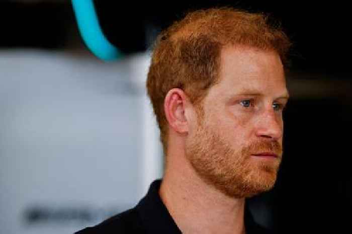 King Charles' blunt four-word reply to Prince Harry's request as 'calls go unanswered'