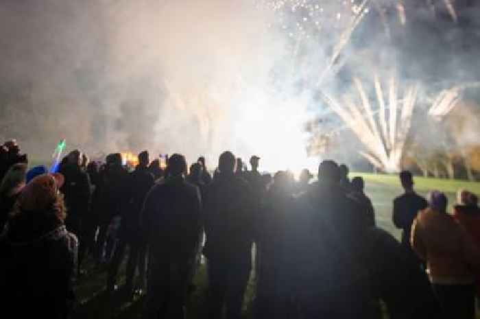 Over 2,000 enjoy Tiverton’s epic Olympic fireworks display