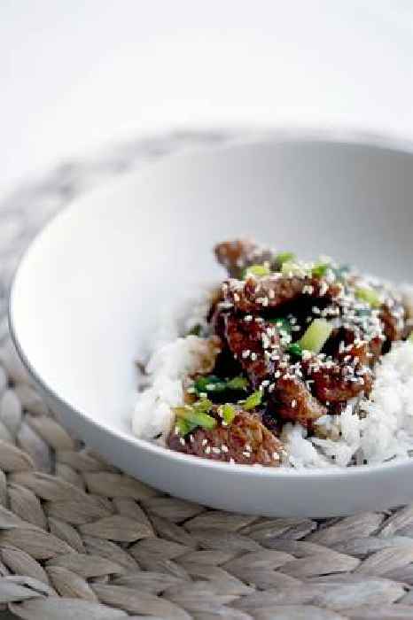 News24 | What’s for dinner? Quick, easy, flavourful Mongolian beef