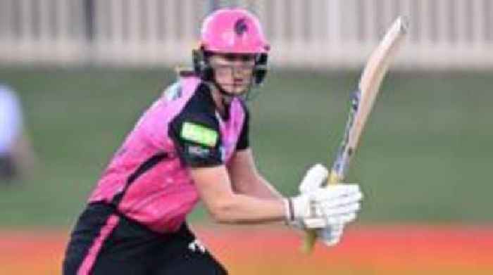 Perry's 86 helps Sixers beat Hurricanes in WBBL