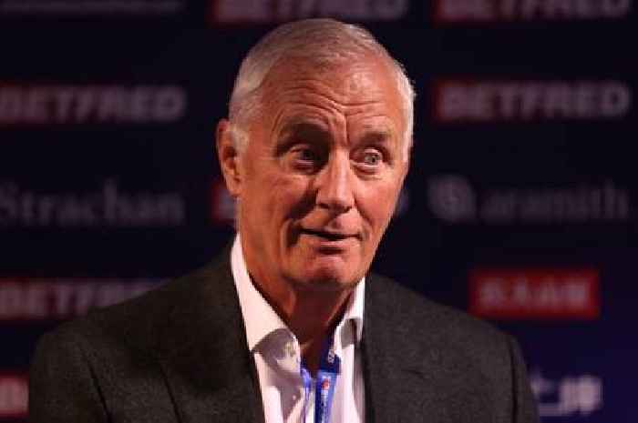 Barry Hearn shows true colours with response to PDC darts player who called him ‘ashtray’