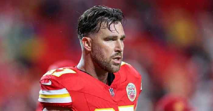 'Jeopardy!' Spurs Mixed Reactions After Shading Travis Kelce With 'Nasty' Question About NFL Star Dating Taylor Swift: 'Really?'