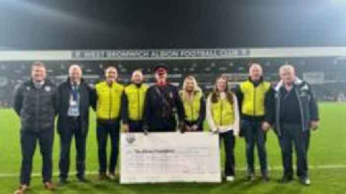 Lap of honour for Team Blind Dave at Hawthorns