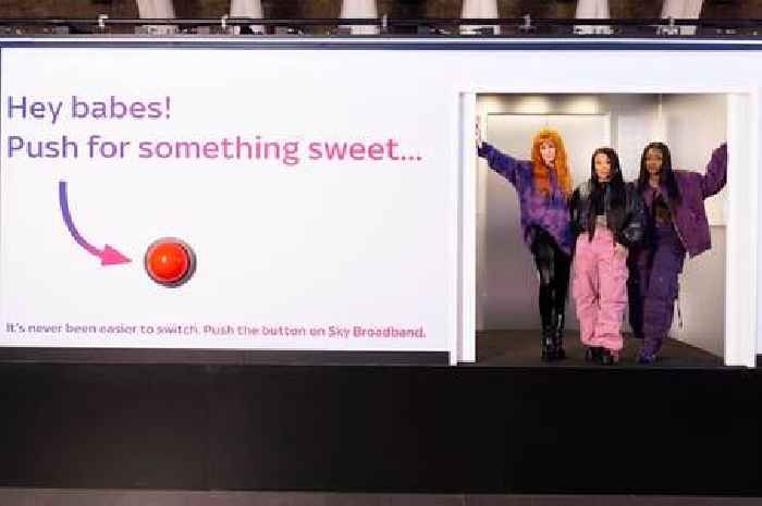 Londoners stunned by surprise Sugababes performance at King's Cross