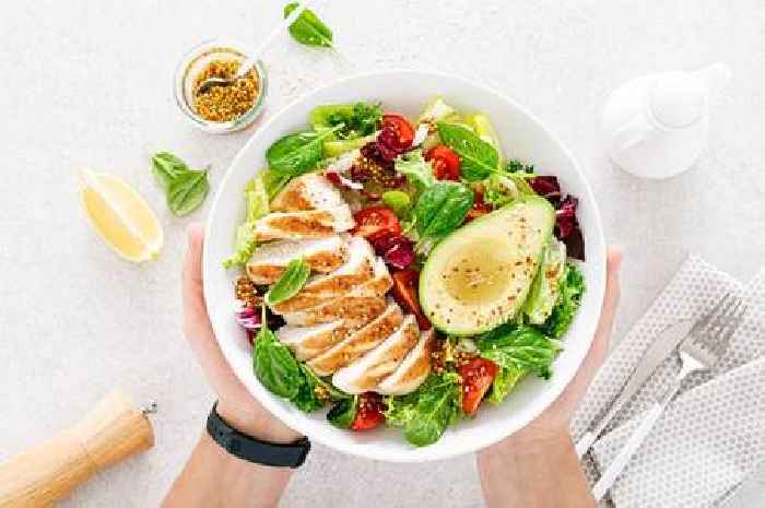 Best diet to lose weight and lower blood pressure experts swear by