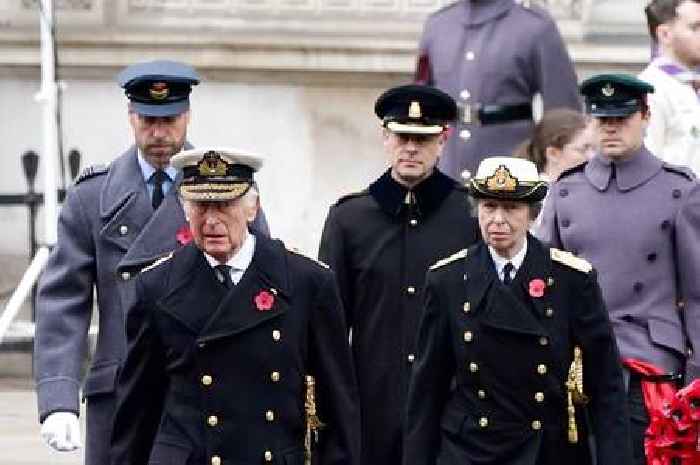 King lays wreath at Cenotaph as nation falls silent in remembrance