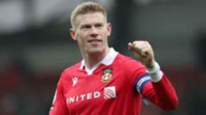 'No compromise' - Wrexham's McClean explains poppy stance