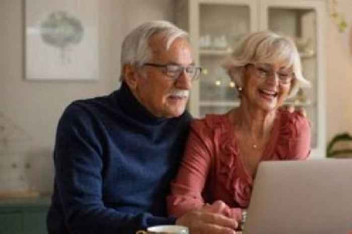 HMRC tax warning for state pensioners as '£130 will be taken from monthly payments'