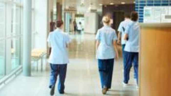 Health union warns of 'large-scale' industrial action over pay