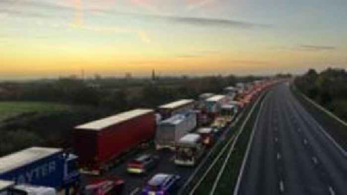 M5 closed after 17-year-old girl dies in collision