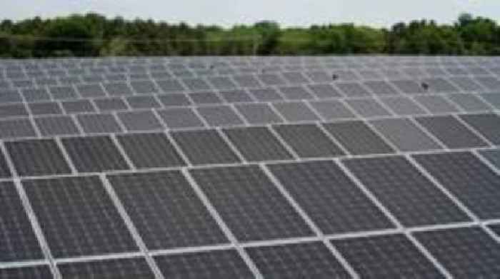 Plans to speed up decisions on wind and solar farms