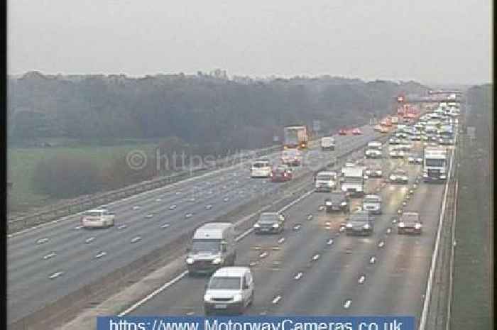 '75 minute delays' on M6 after multi-vehicle crash near Junction 13