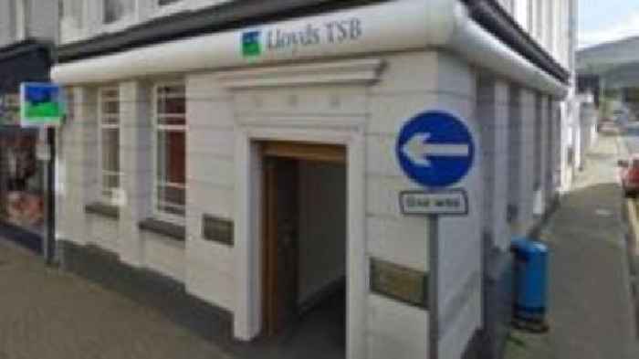 Bank branch on high street to close in February