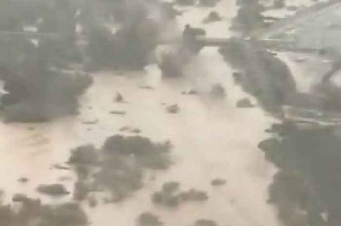 Pilot shows what it's like to land at Spanish airport in red-level storm