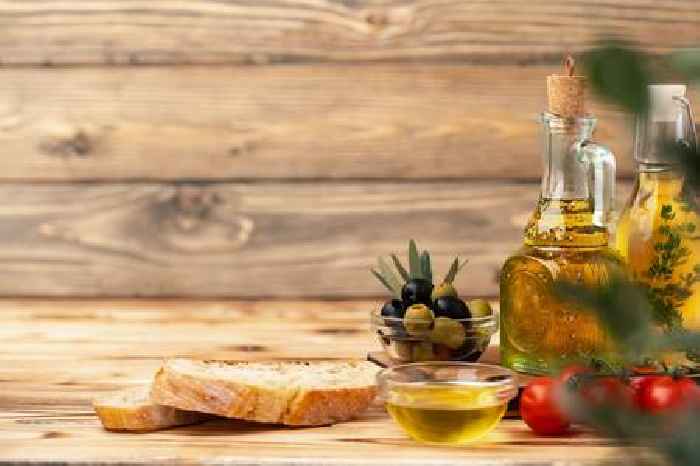 World’s largest olive oil producer, Deoleo, expects prices to nearly halve in coming months