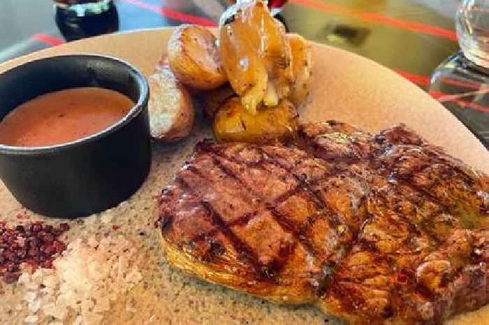 I tried Hull's new high-end steakhouse - and it's unreal