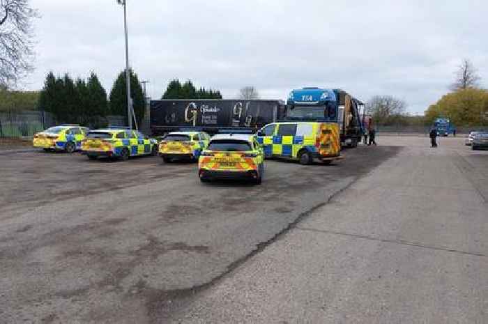 Men found in lorry after 'banging and shouting' heard in Cambridgeshire