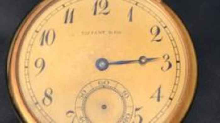 Watch given to Titanic hero sells for £1.5m