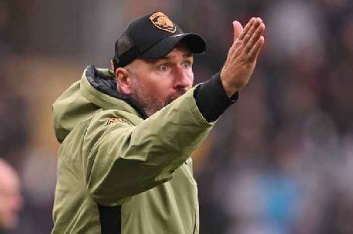 Hull City sent surprise managerial message as pressure builds on Tim Walter