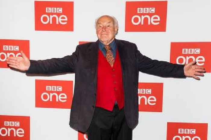 Tributes pour in for EastEnders and Coronation Street legend Timothy West who had forgotten link to Essex before stardom