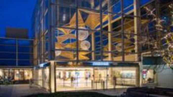 Fund managers buy half share in shopping centre