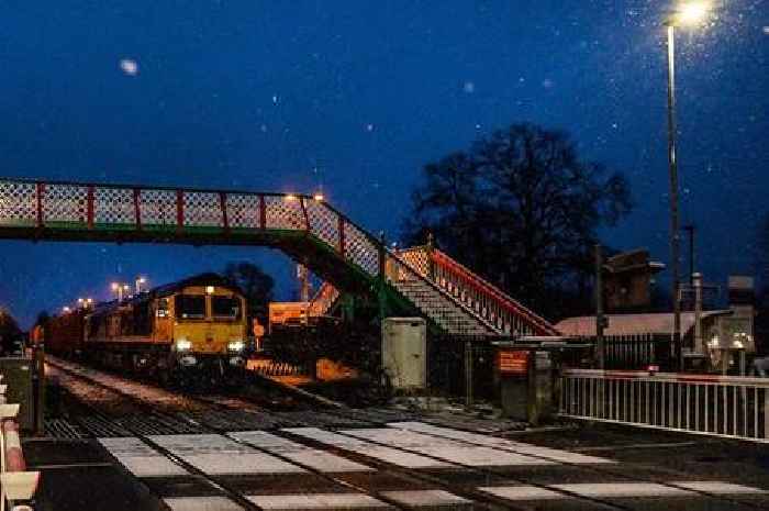 Live updates as snow falls across Leicestershire