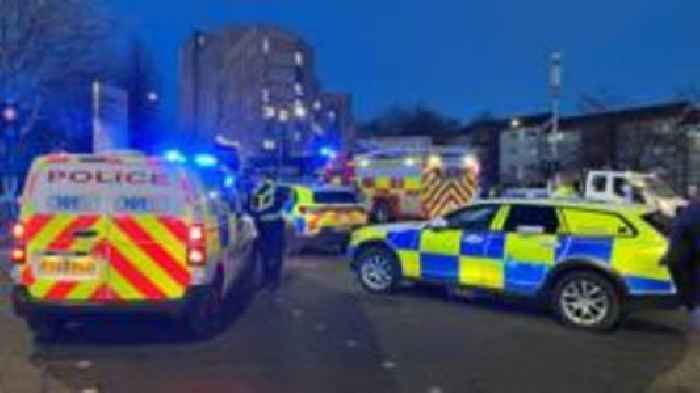 Three arrested over alert at Glasgow bus station