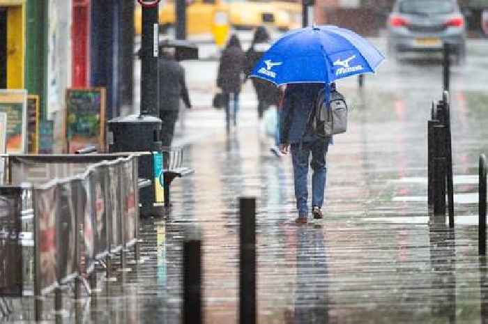 Met Office hits Devon with heavy rain warning amid cold snap