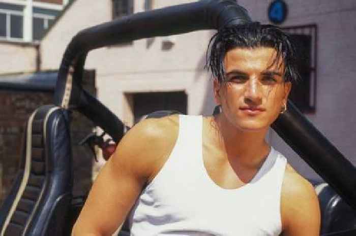 Peter Andre 'broke down in tears' after hiding health battle from family