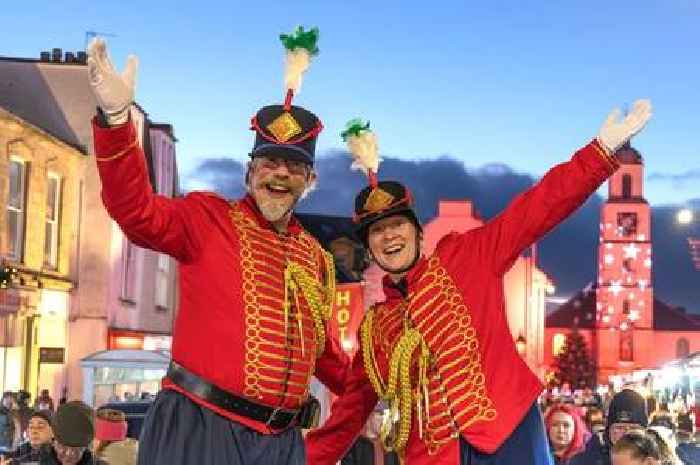 Crowds turn out as Lanark lights up for Christmas and market returns to town