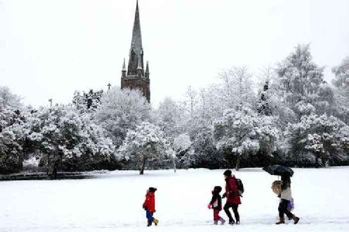 Widespread disruption on Wednesday as commuters wake up to snow and ice