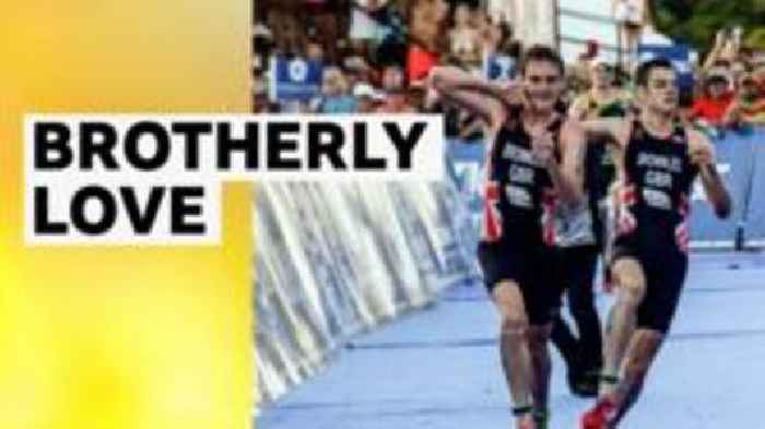 When Alistair Brownlee helped brother Jonny over finish line in Mexico